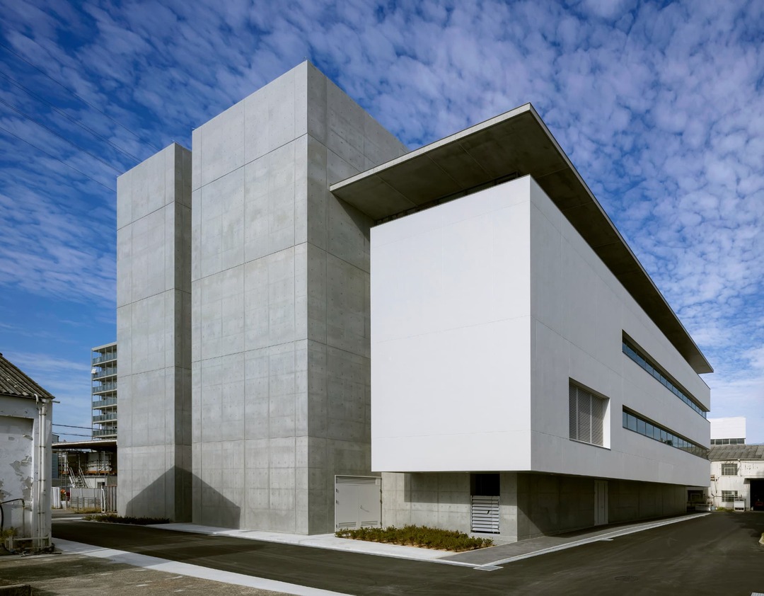 ロックペイント新技術棟 メイン写真